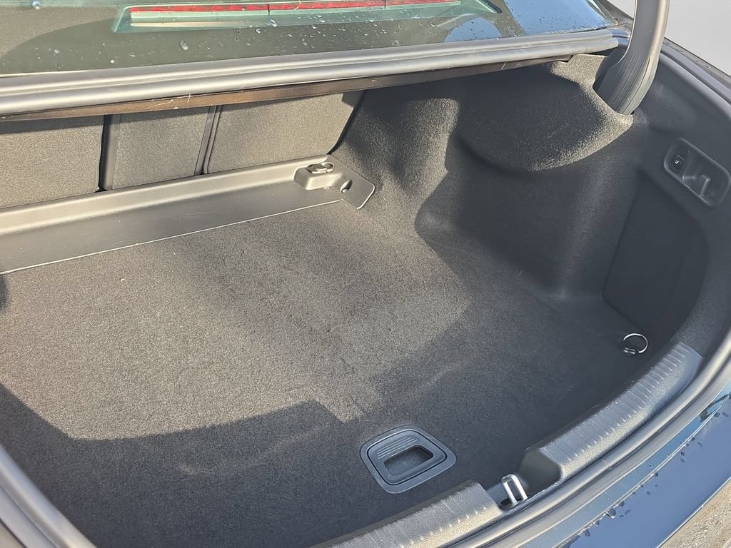 Used 2025 Mercedes-Benz C 300 4MATIC Sedan image 32
