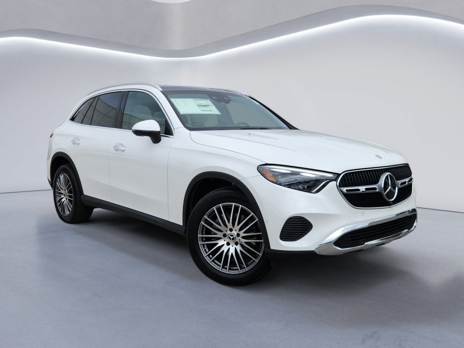 New 2027 Mercedes-Benz GLC 300 4MATIC image 2