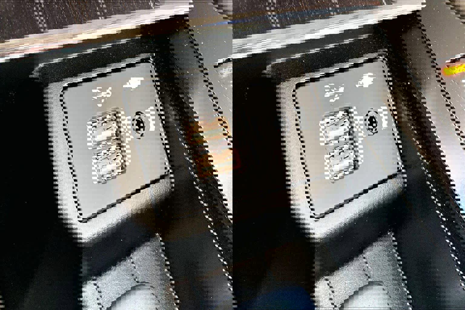 Used 2021 Lexus GX 460 Premium w/ Premium Package image 34