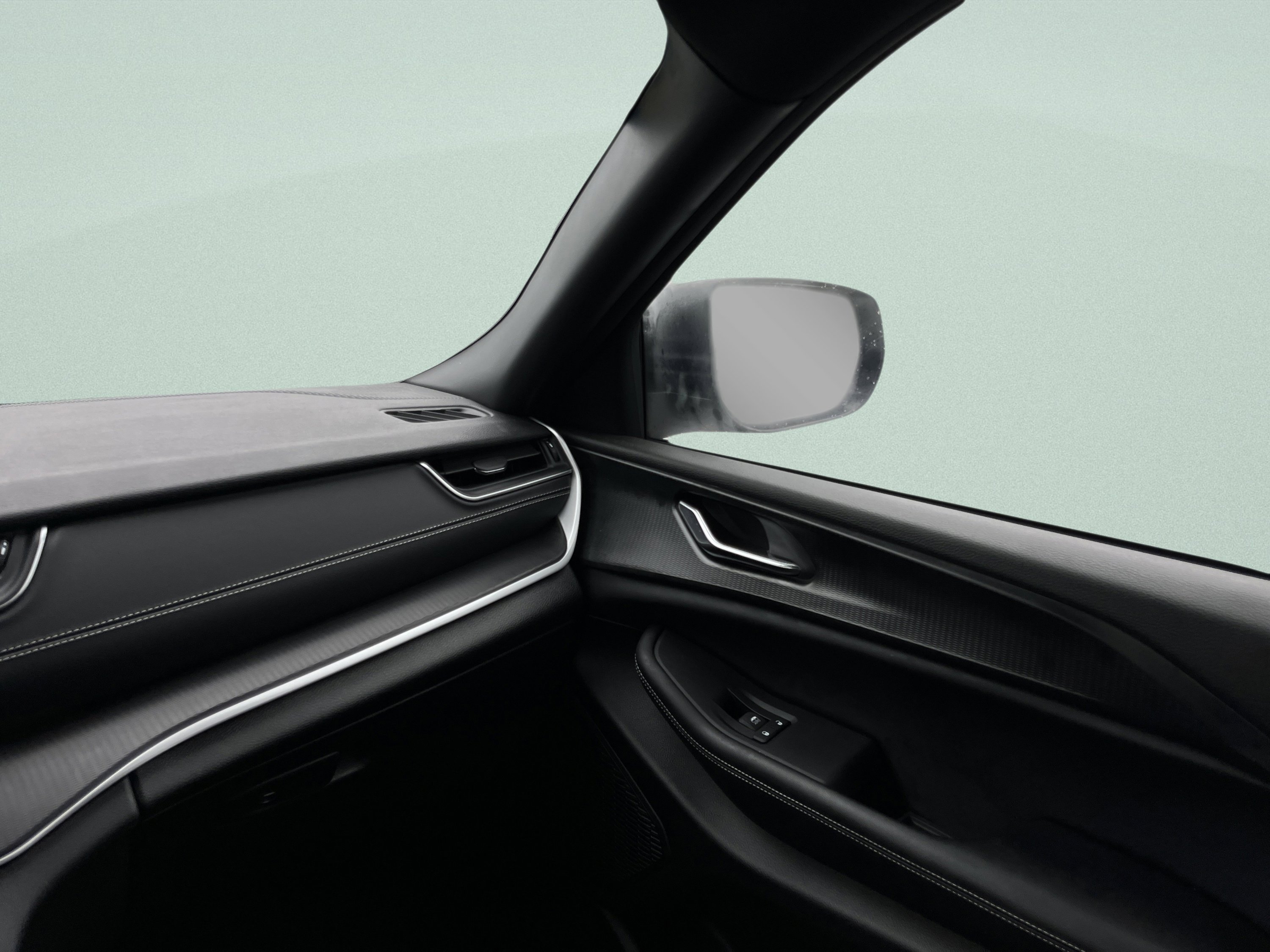 Used 2024 Jeep Grand Cherokee L Laredo w/ Luxury Tech Group I image 29