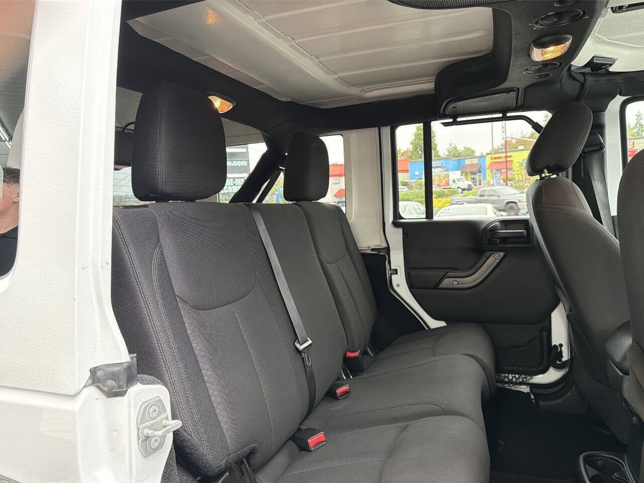 Used 2015 Jeep Wrangler Unlimited Sport w/ Quick Order Package 24S AWD/4WD image 33
