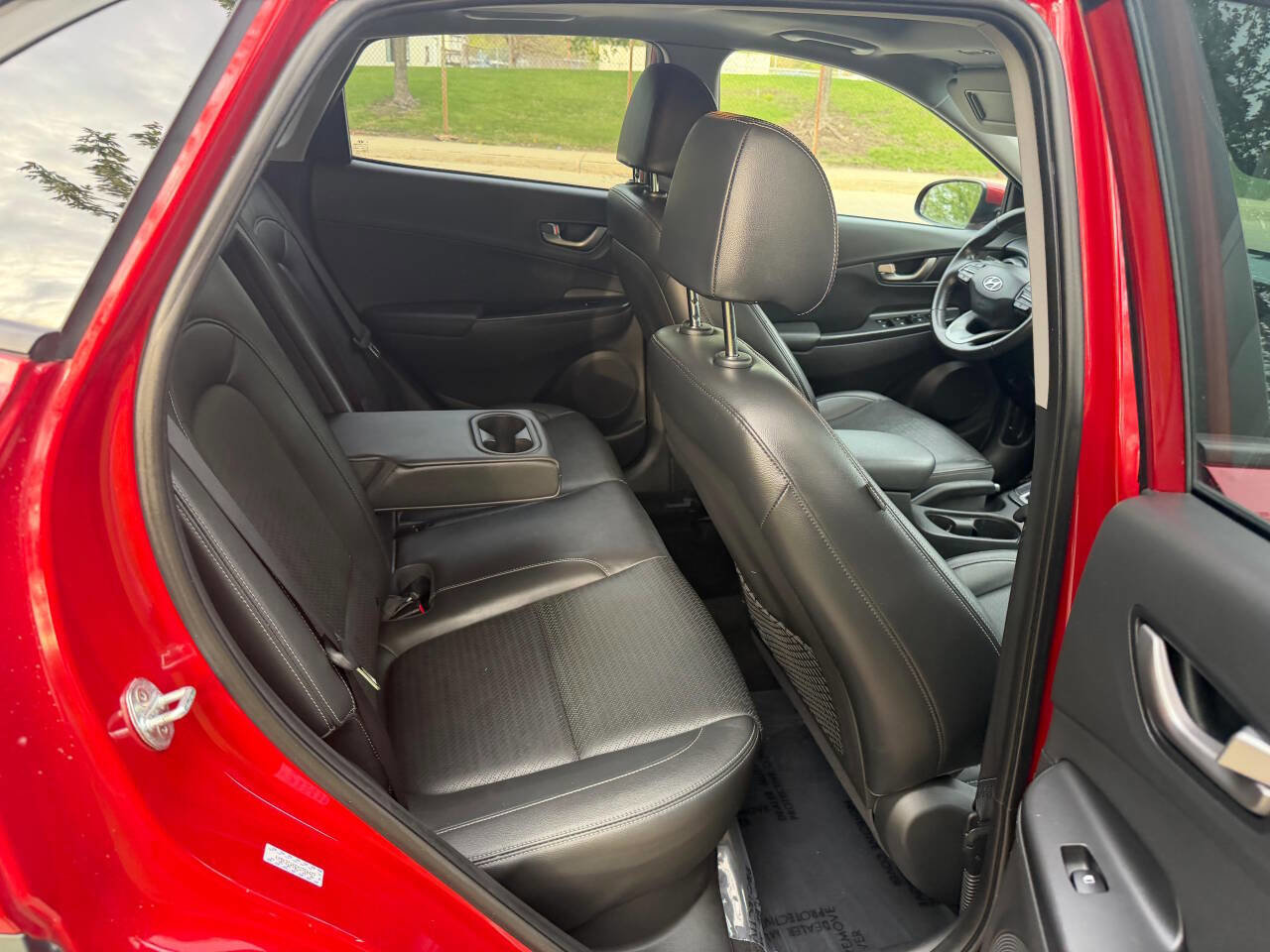 Used 2021 Hyundai Kona Limited AWD/4WD image 25