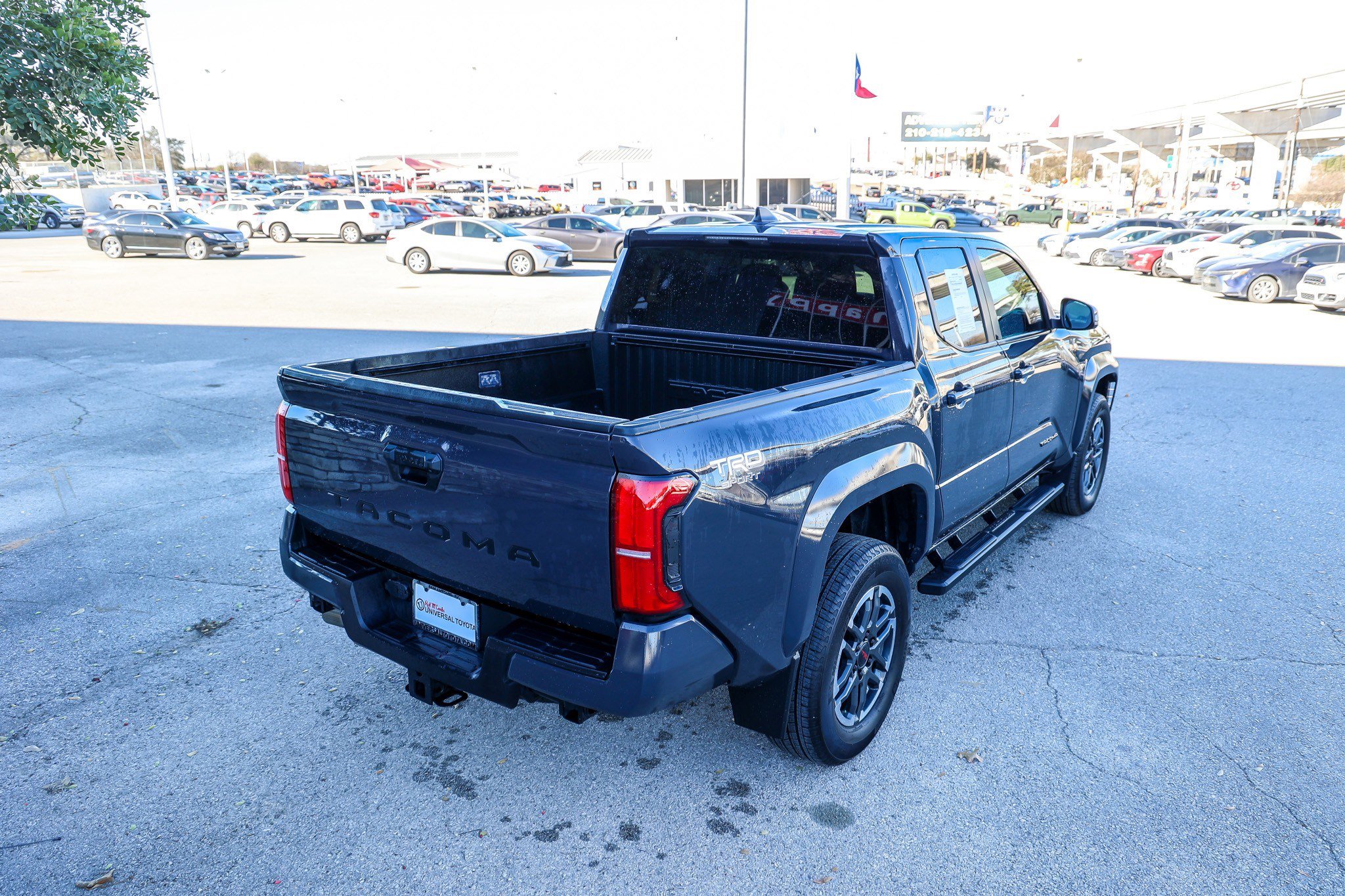 Used 2024 Toyota Tacoma TRD Sport image 8