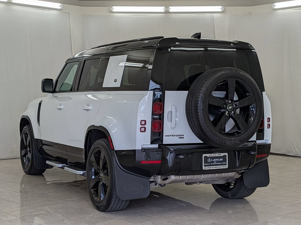 Used 2022 Land Rover Defender 110 X-Dynamic SE AWD/4WD image 6