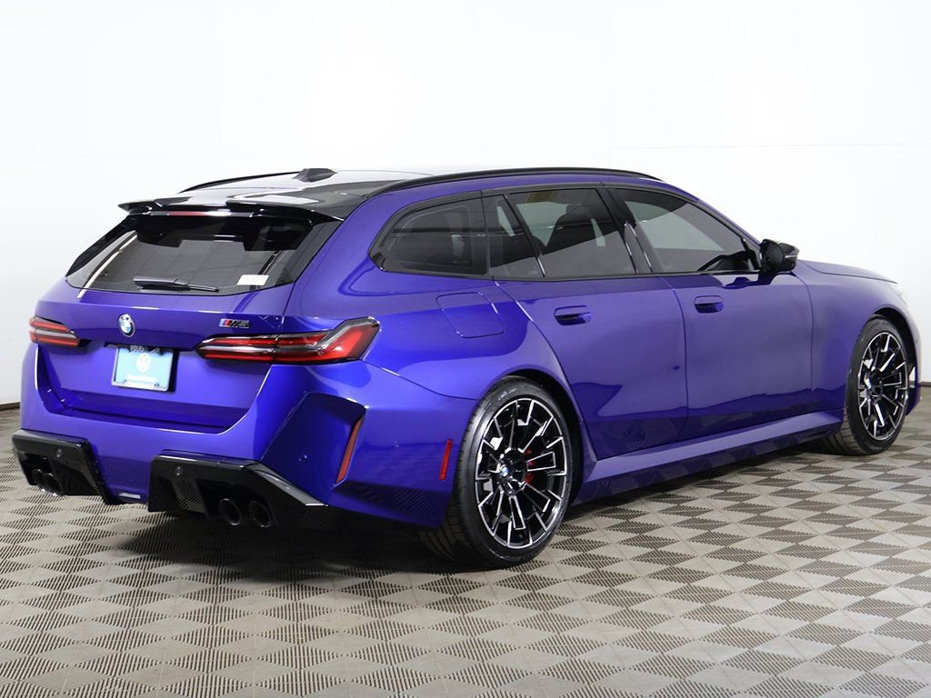 Used 2025 BMW M5 Touring image 14