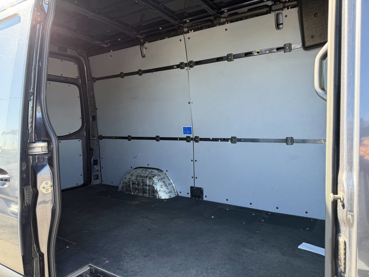 Used 2021 Mercedes-Benz Sprinter 2500 w/ Driver Convenience Package image 15
