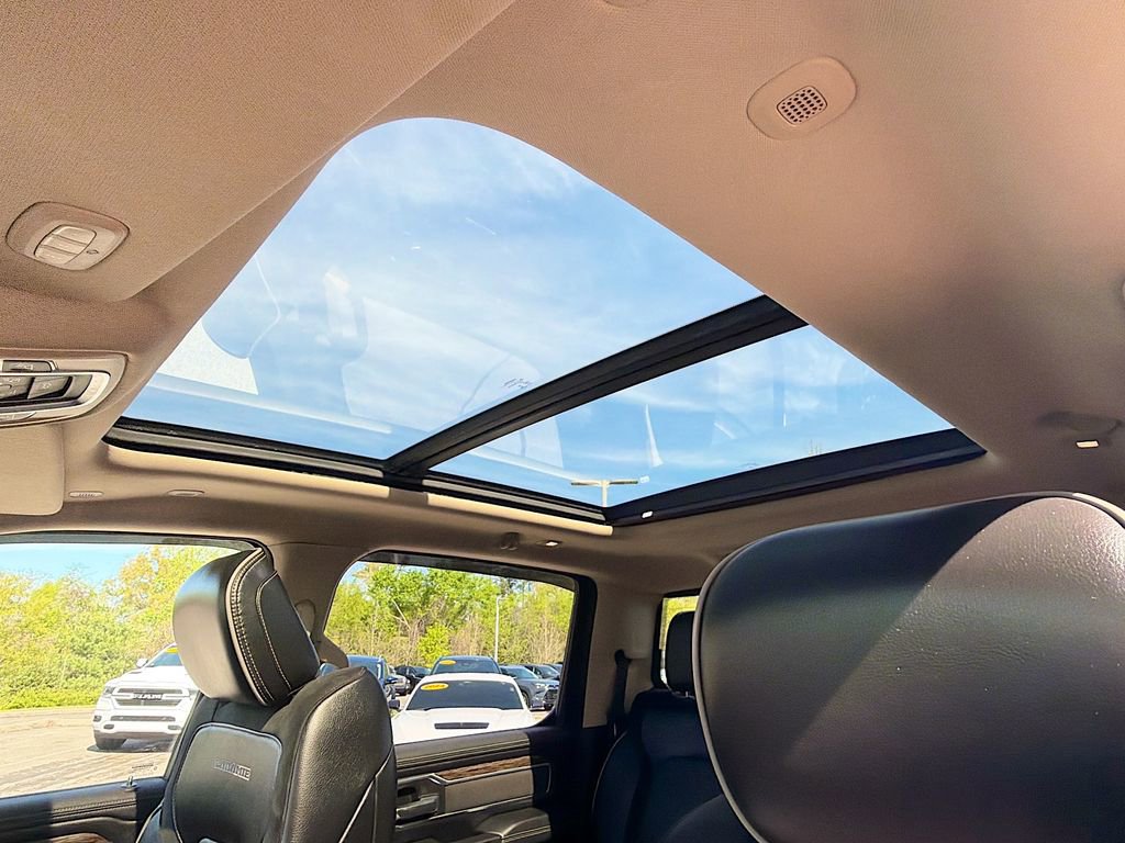 Used 2019 RAM 1500 Laramie image 26