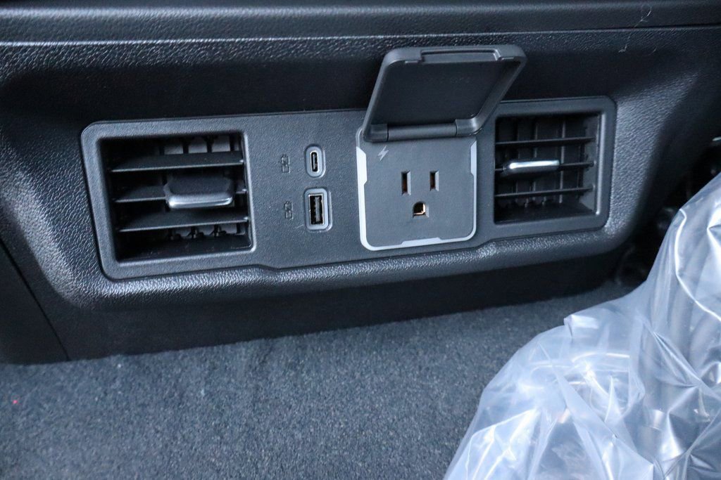 New 2026 Chevrolet Silverado 3500 LT image 18