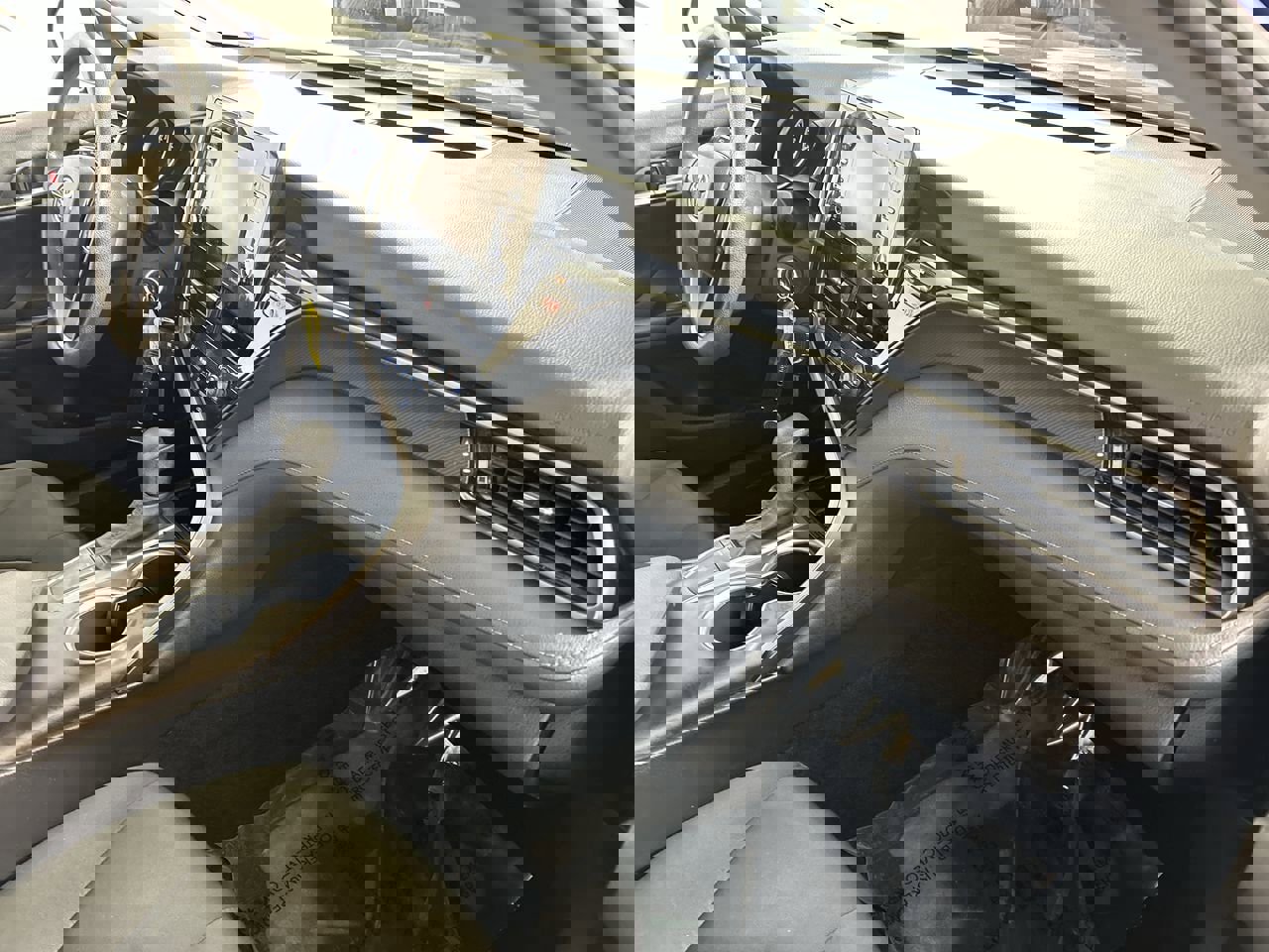 Used 2023 Toyota Camry LE image 27