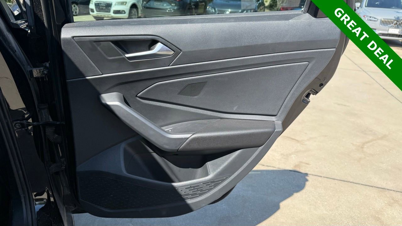 Used 2023 Volkswagen Jetta SE FWD image 12