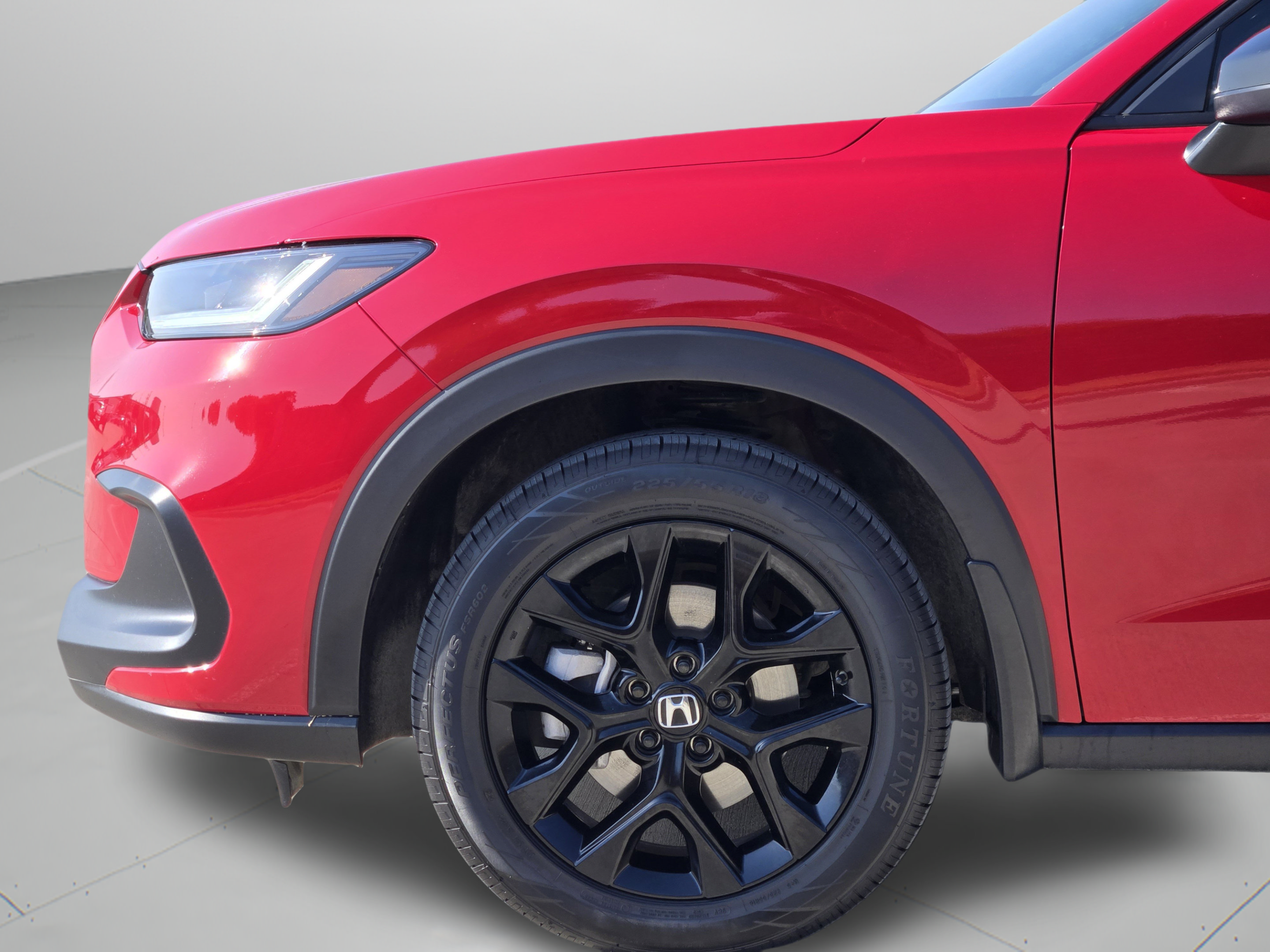 Certified 2025 Honda HR-V Sport image 30