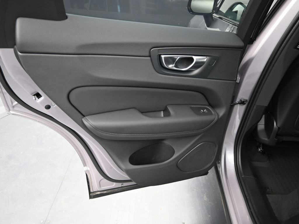 New 2026 Volvo XC60 B5 Plus w/ Climate Package AWD/4WD image 13
