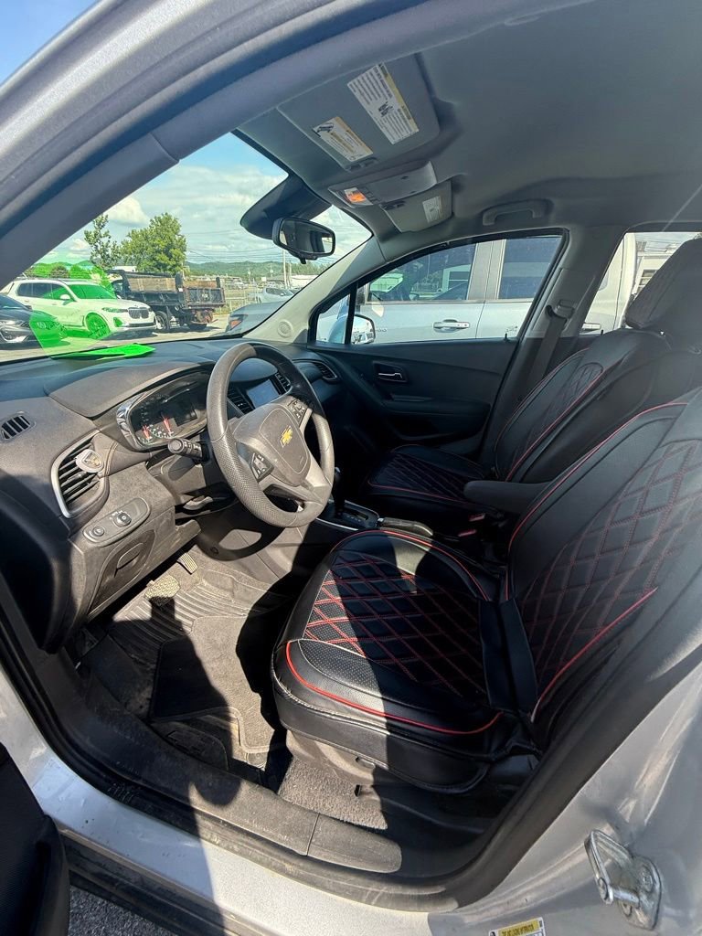 Used 2020 Chevrolet Trax LS w/ Tint and Cruise Package FWD image 6