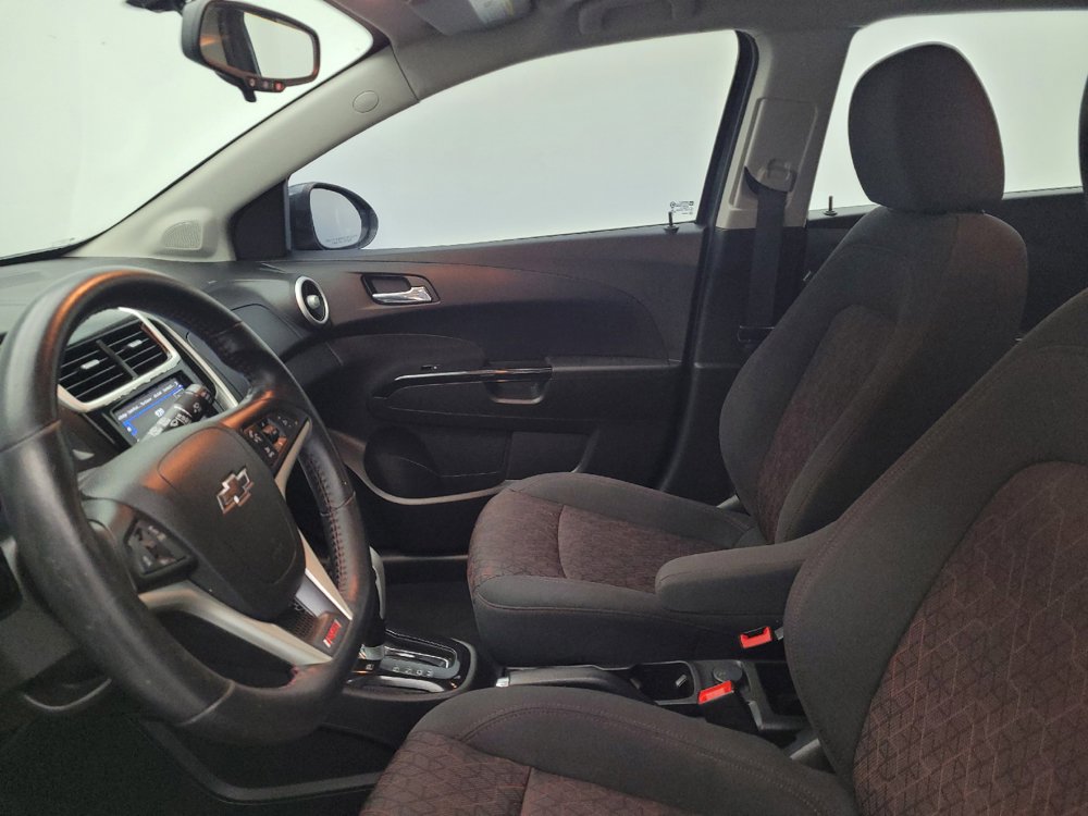 Used 2018 Chevrolet Sonic LT w/ Convenience Package FWD image 17