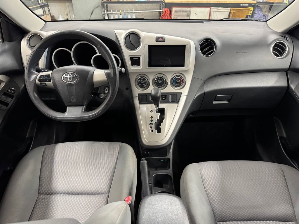 Used 2011 Toyota Matrix image 17