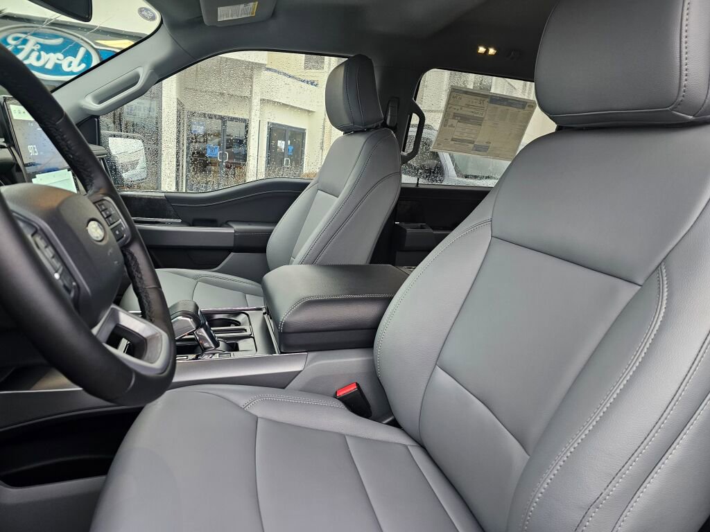 New 2025 Ford F150 Lightning Flash image 13