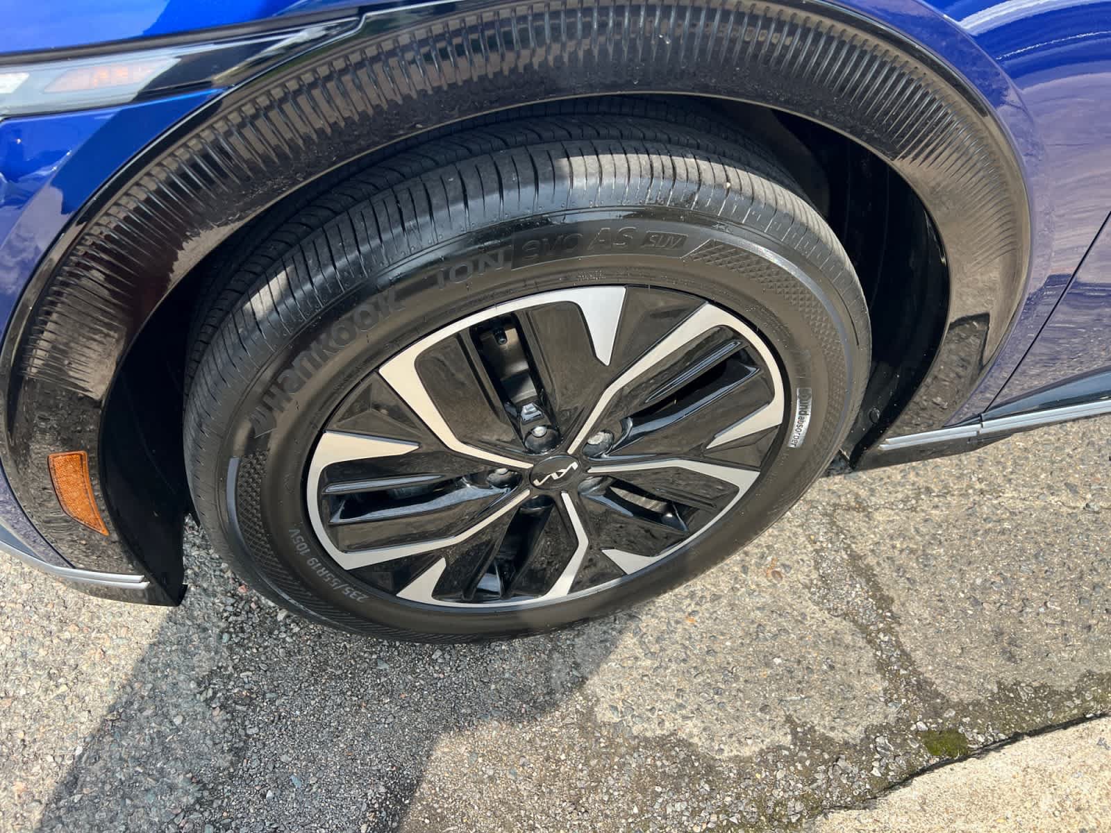 Certified 2022 Kia EV6 Wind RWD image 9