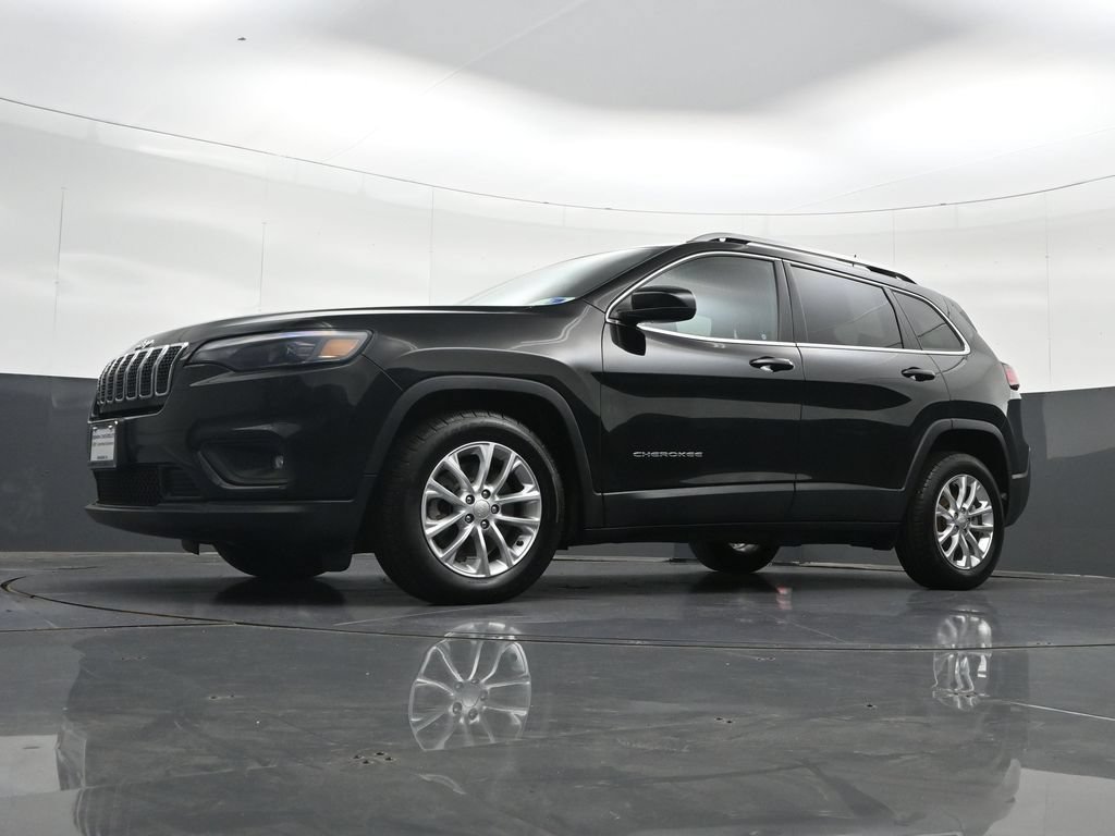 Used 2019 Jeep Cherokee Latitude w/ Popular Appearance Group FWD image 29