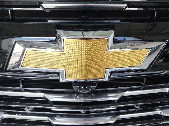 New 2026 Chevrolet Suburban High Country w/ Sun And Tow Package AWD/4WD image 31