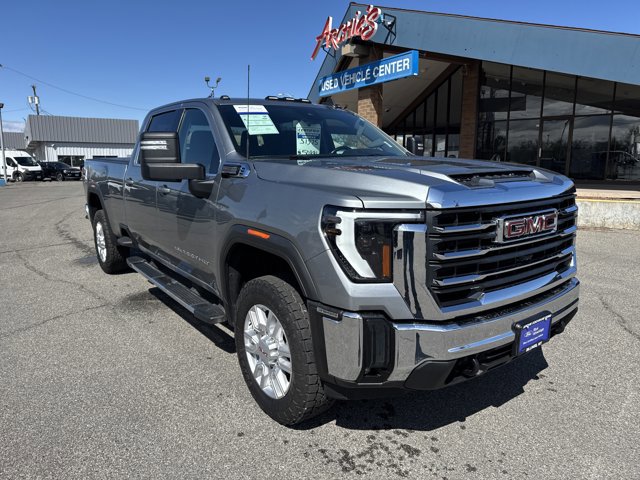 Used 2024 GMC Sierra 3500 SLE w/ SLE Value Package AWD/4WD image 5