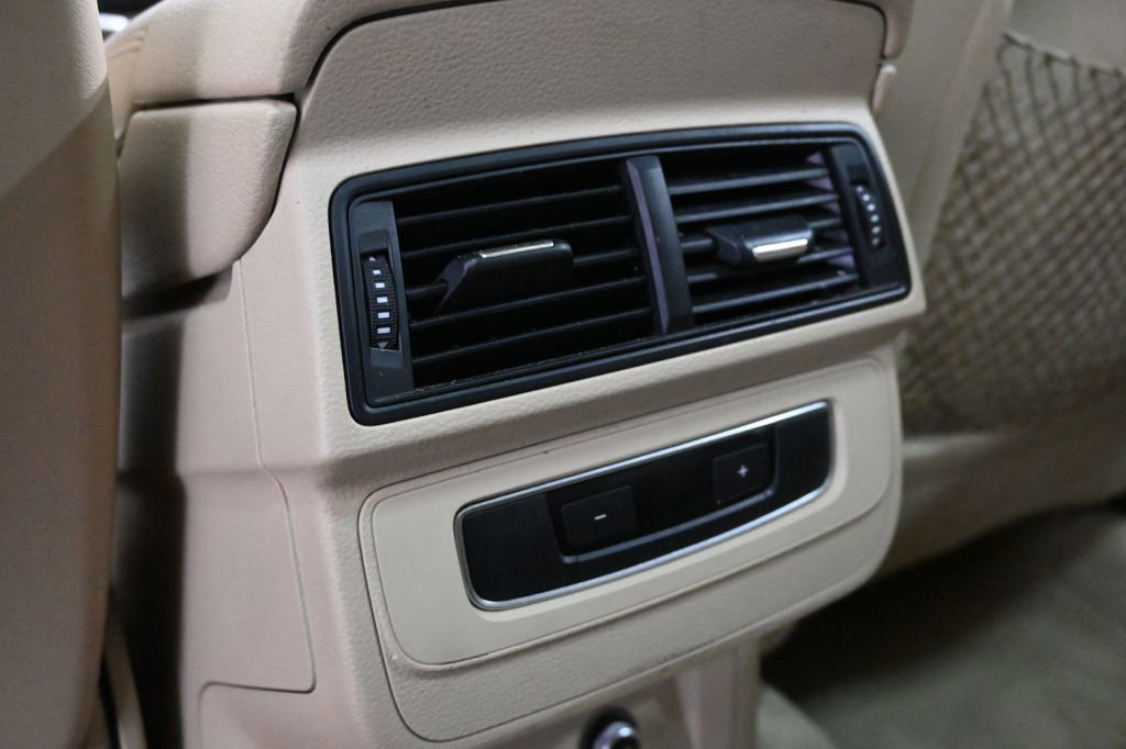 Used 2018 Audi Q7 3.0T Premium image 16