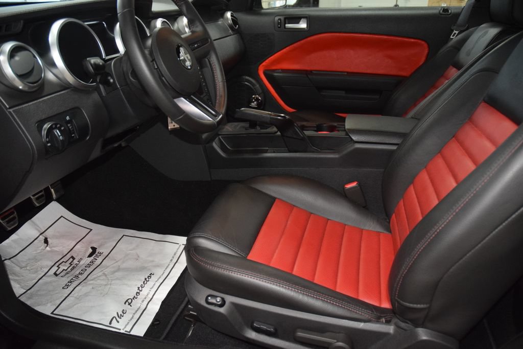 Used 2009 Ford Mustang Shelby GT500 RWD image 44