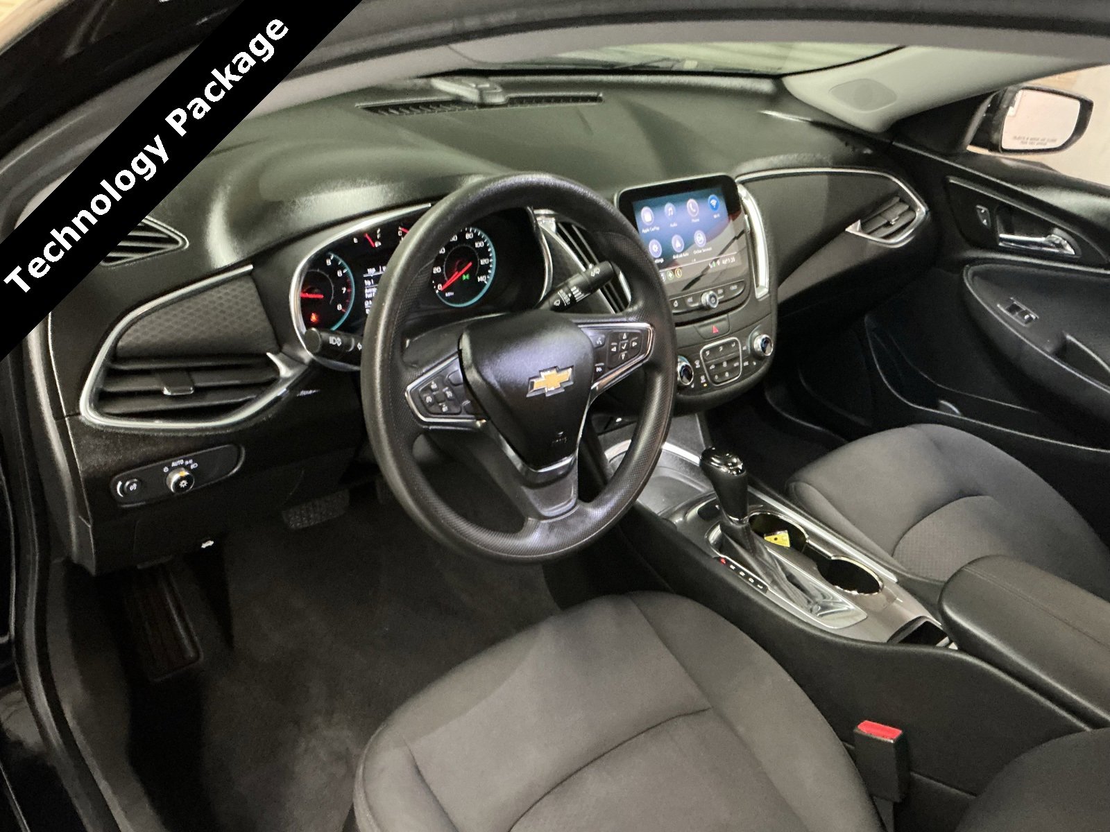 Used 2019 Chevrolet Malibu LT image 8