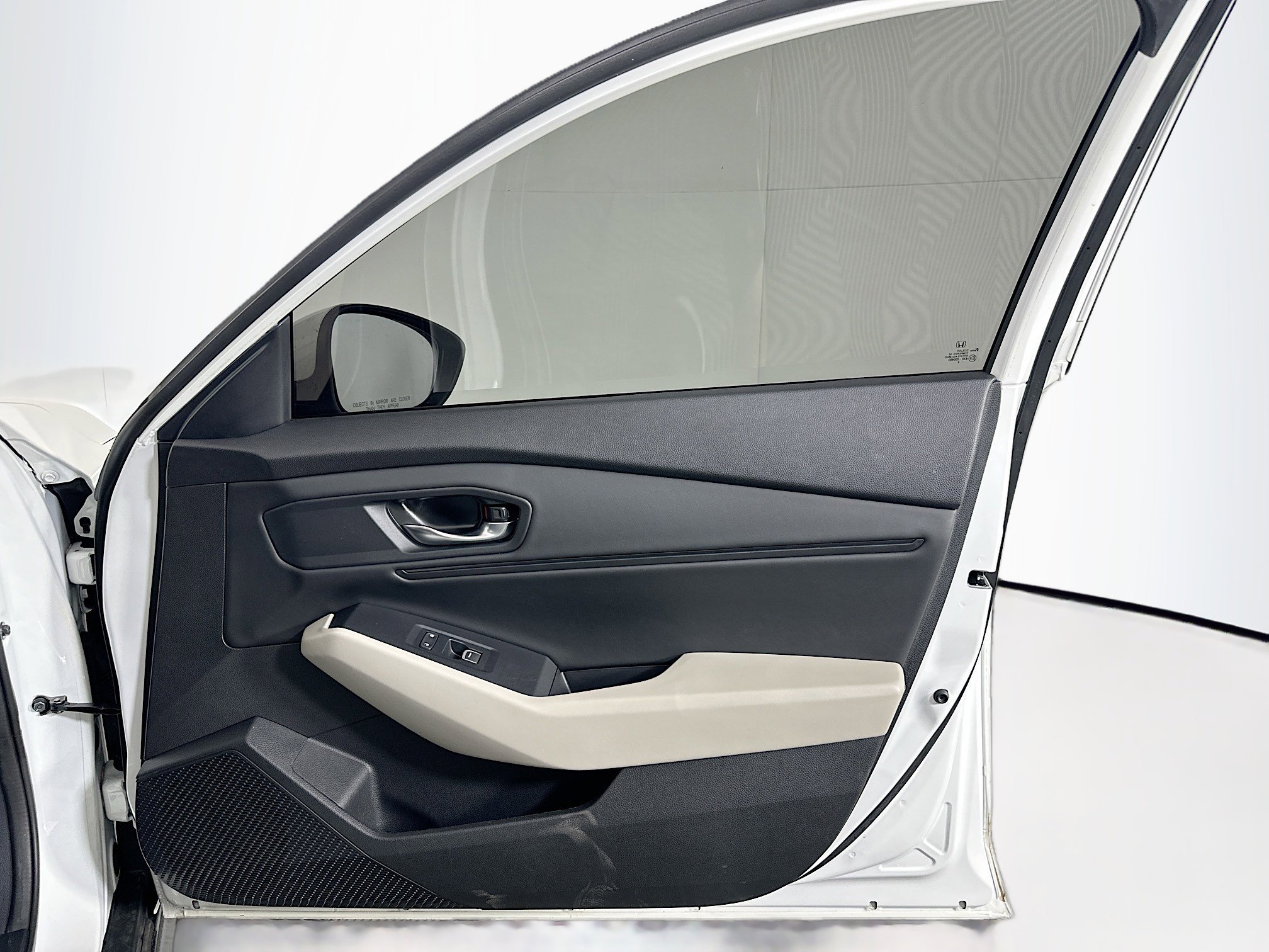 Used 2023 Honda Accord EX image 31