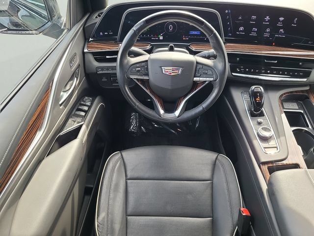 Used 2023 Cadillac Escalade Premium Luxury w/ Performance Package RWD image 17