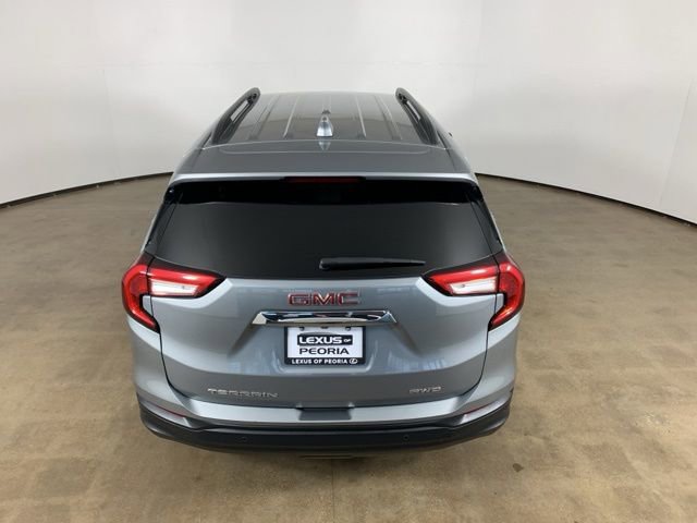Used 2023 GMC Terrain SLE w/ Driver Convenience Package image 11