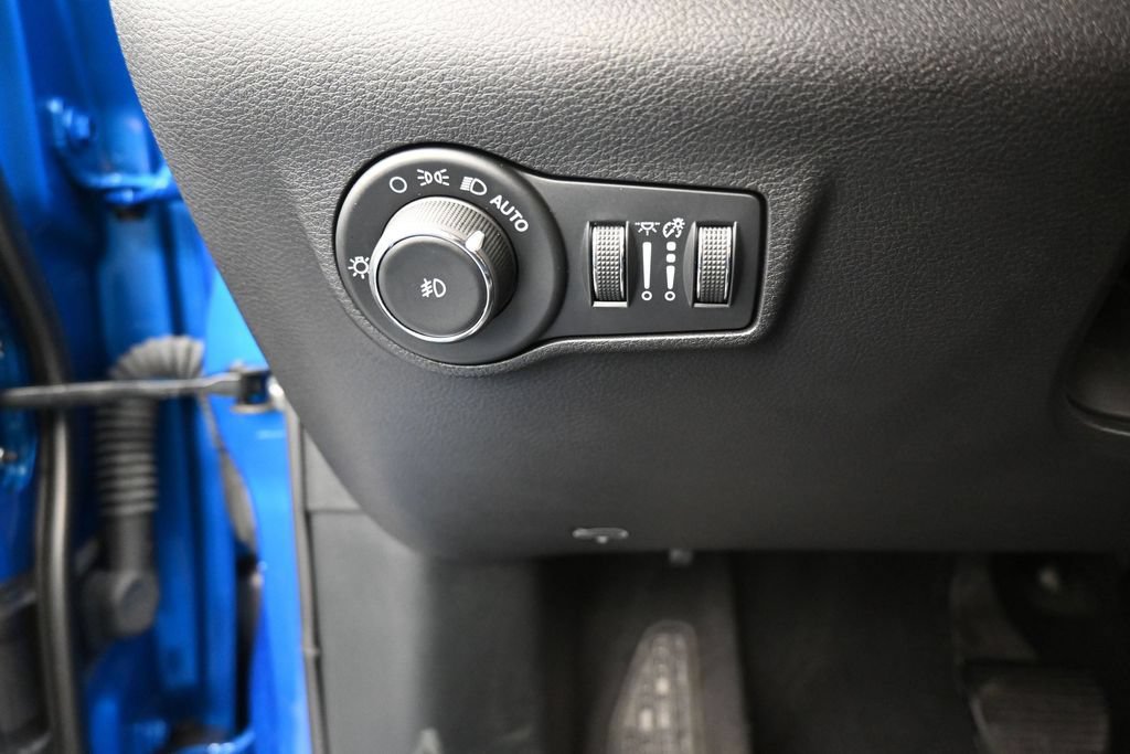 Used 2024 Jeep Compass Limited AWD/4WD image 33
