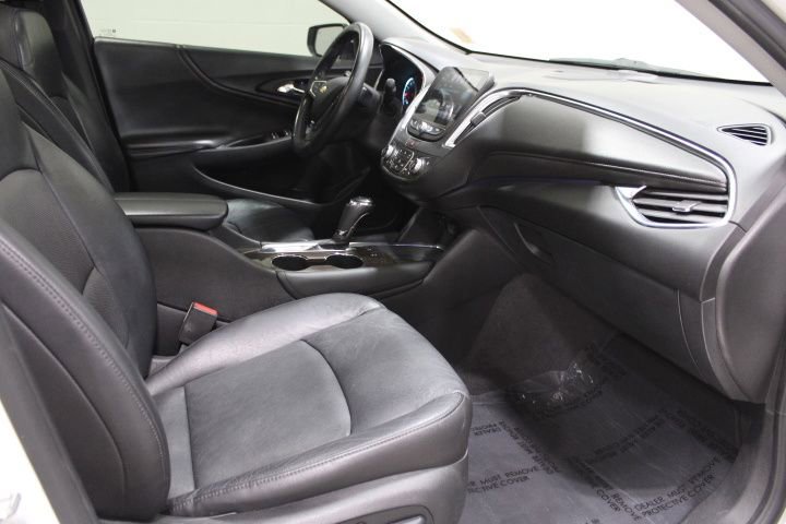 Used 2018 Chevrolet Malibu Premier w/ Premier Sun and Wheel Package image 26