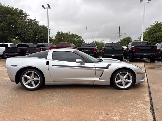 Used 2011 Chevrolet Corvette Coupe w/ 1LT RWD image 4