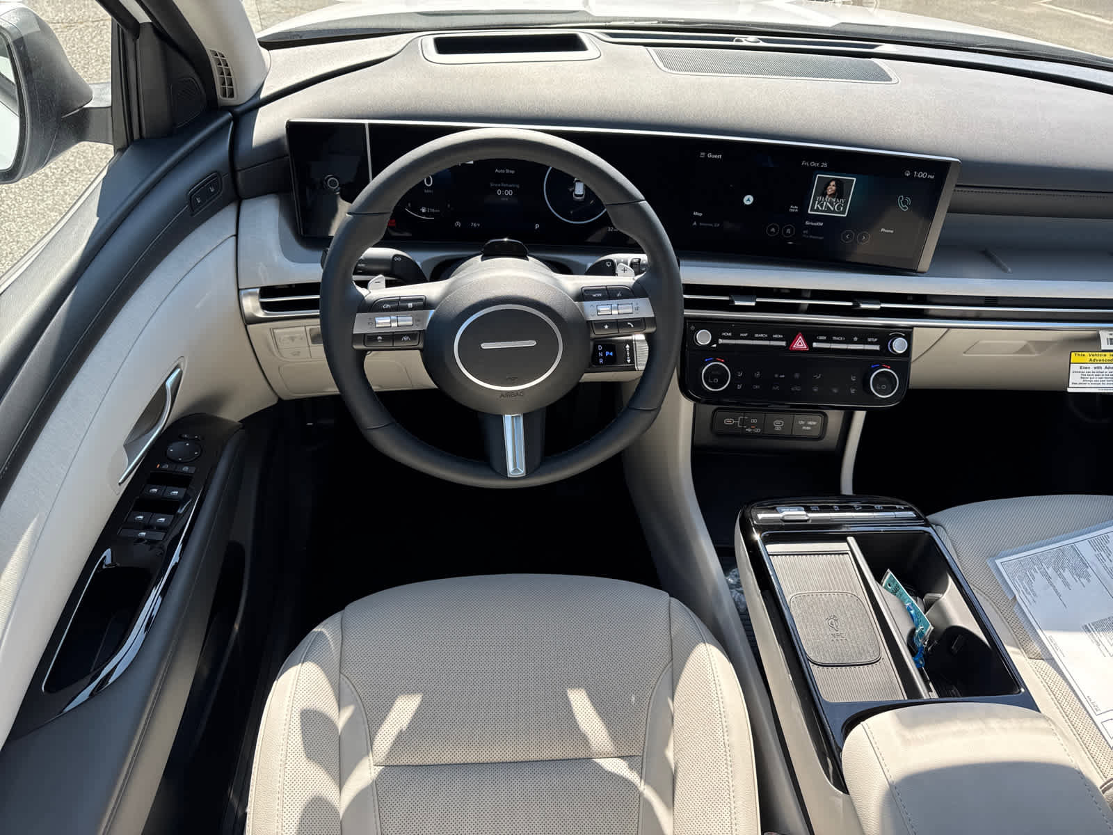 New 2025 Hyundai Tucson Limited image 14