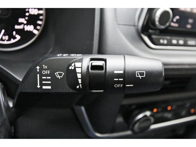 Used 2024 Nissan Rogue S AWD/4WD image 19