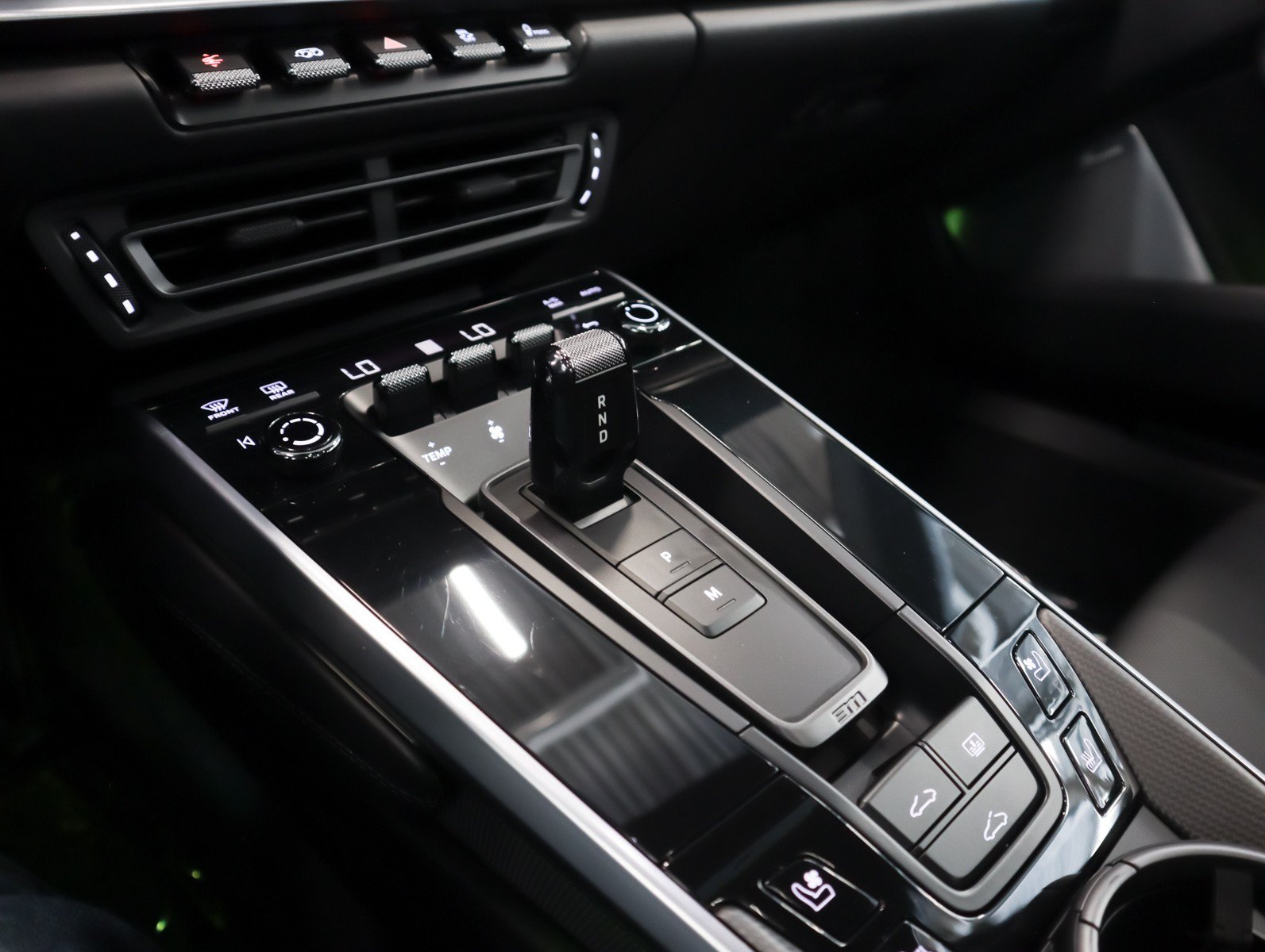Certified 2022 Porsche 911 Turbo S AWD/4WD image 16