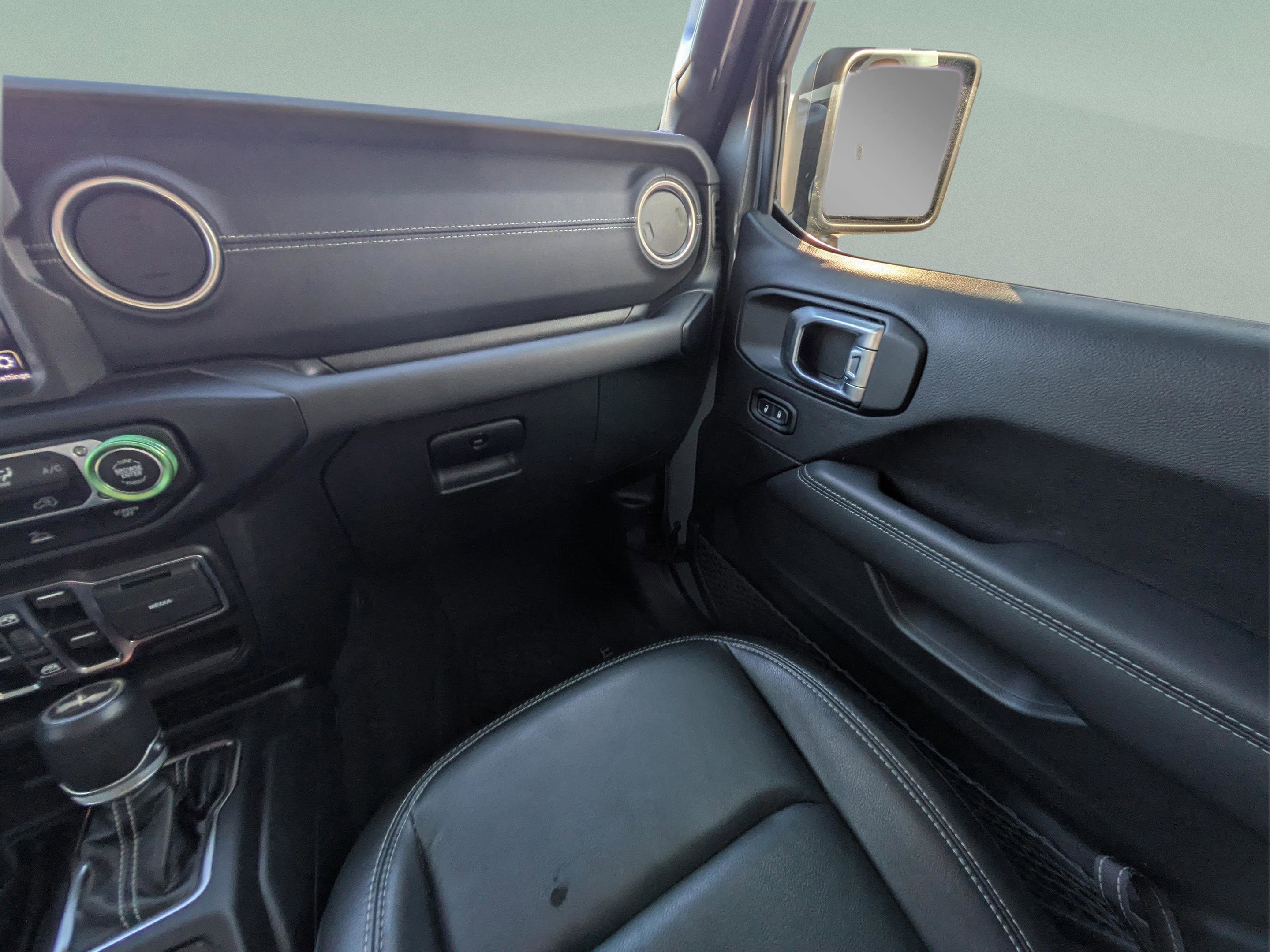 Used 2022 Jeep Wrangler Unlimited Sahara image 18