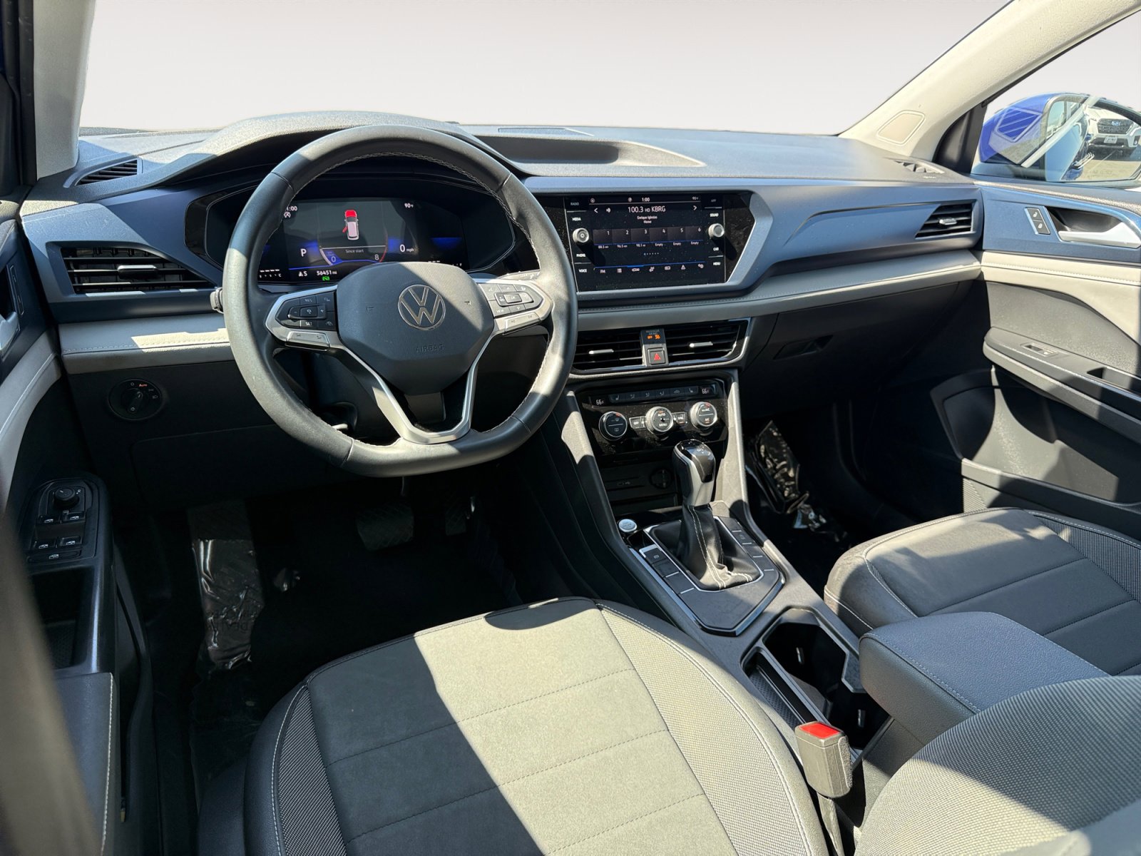 Used 2024 Volkswagen Taos SE FWD image 15