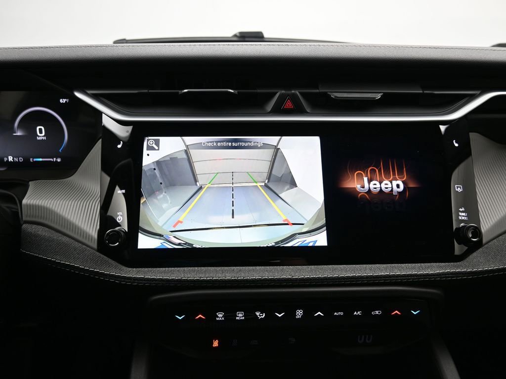 New 2026 Jeep Cherokee Laredo image 18