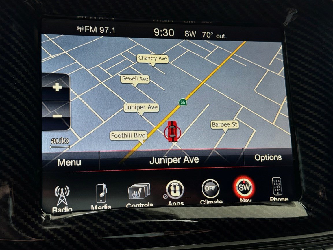 Used 2015 Dodge Challenger SRT RWD image 9
