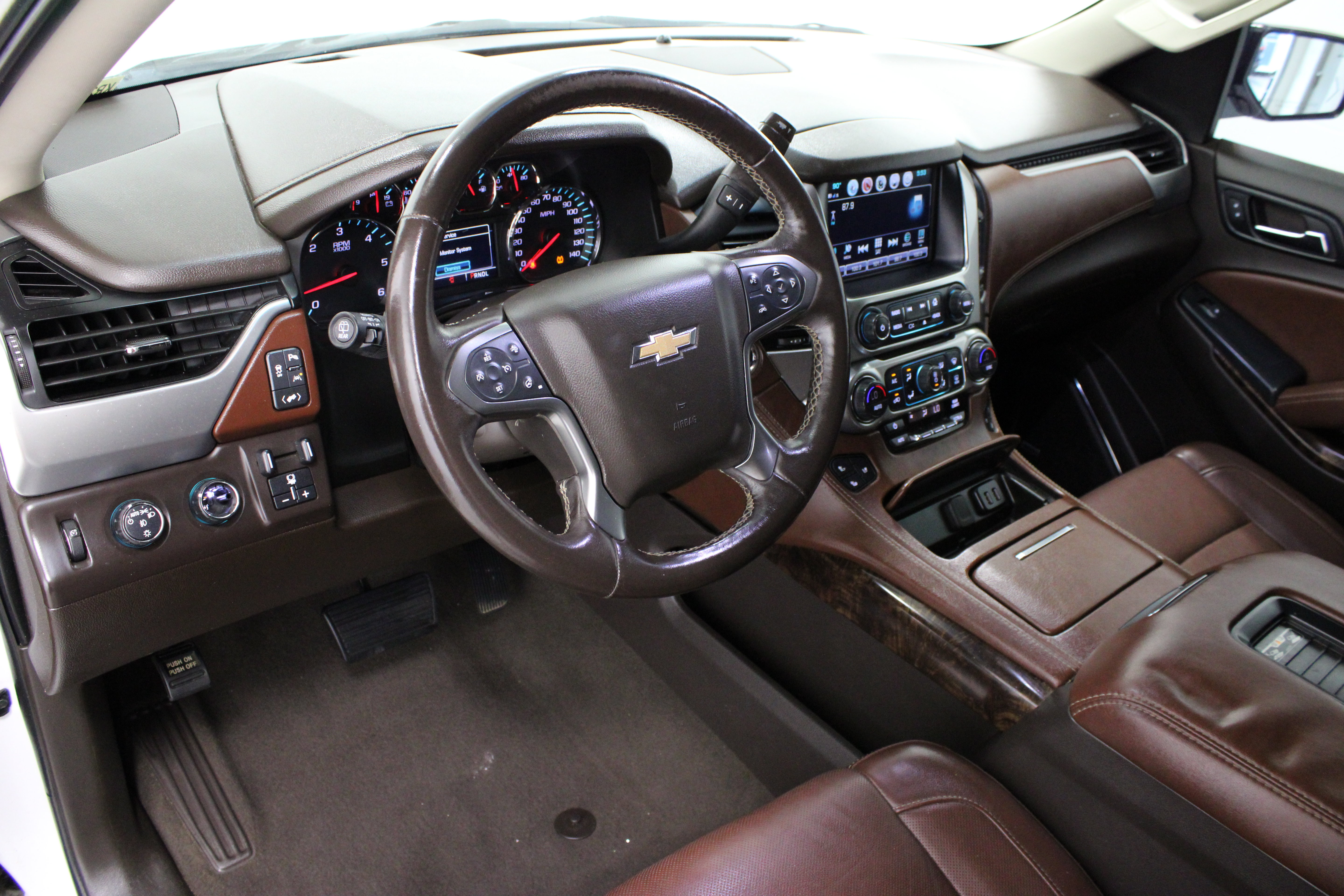 Used 2019 Chevrolet Tahoe Premier AWD/4WD image 13