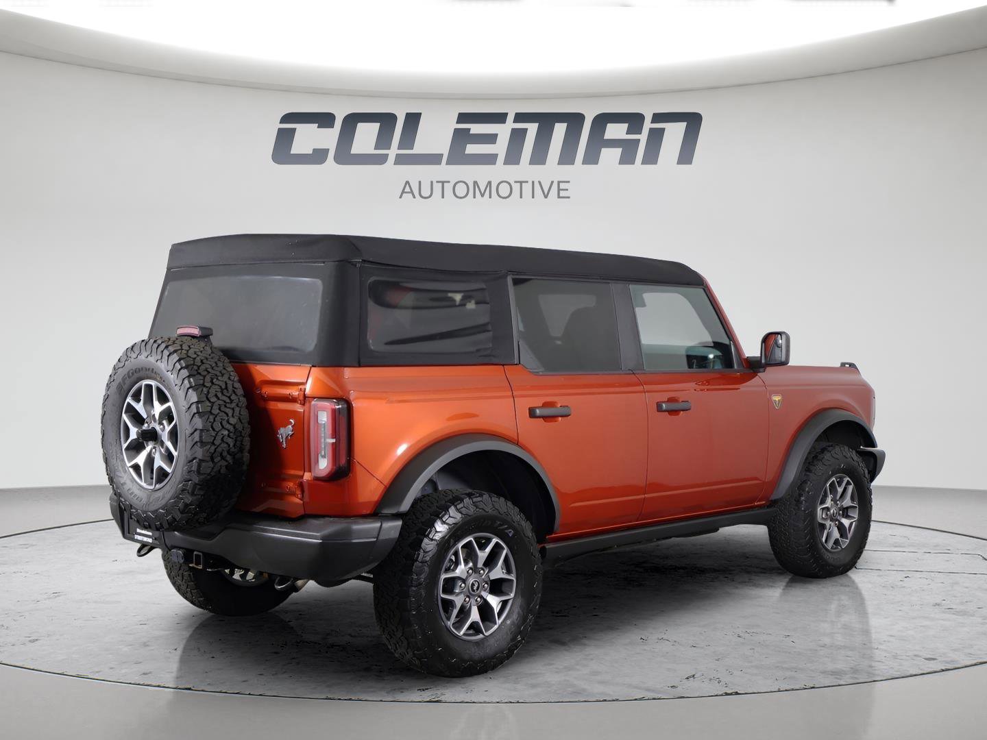 Used 2023 Ford Bronco Badlands image 5