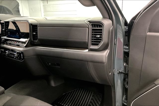 Used 2026 Chevrolet Silverado 1500 LT AWD/4WD image 19