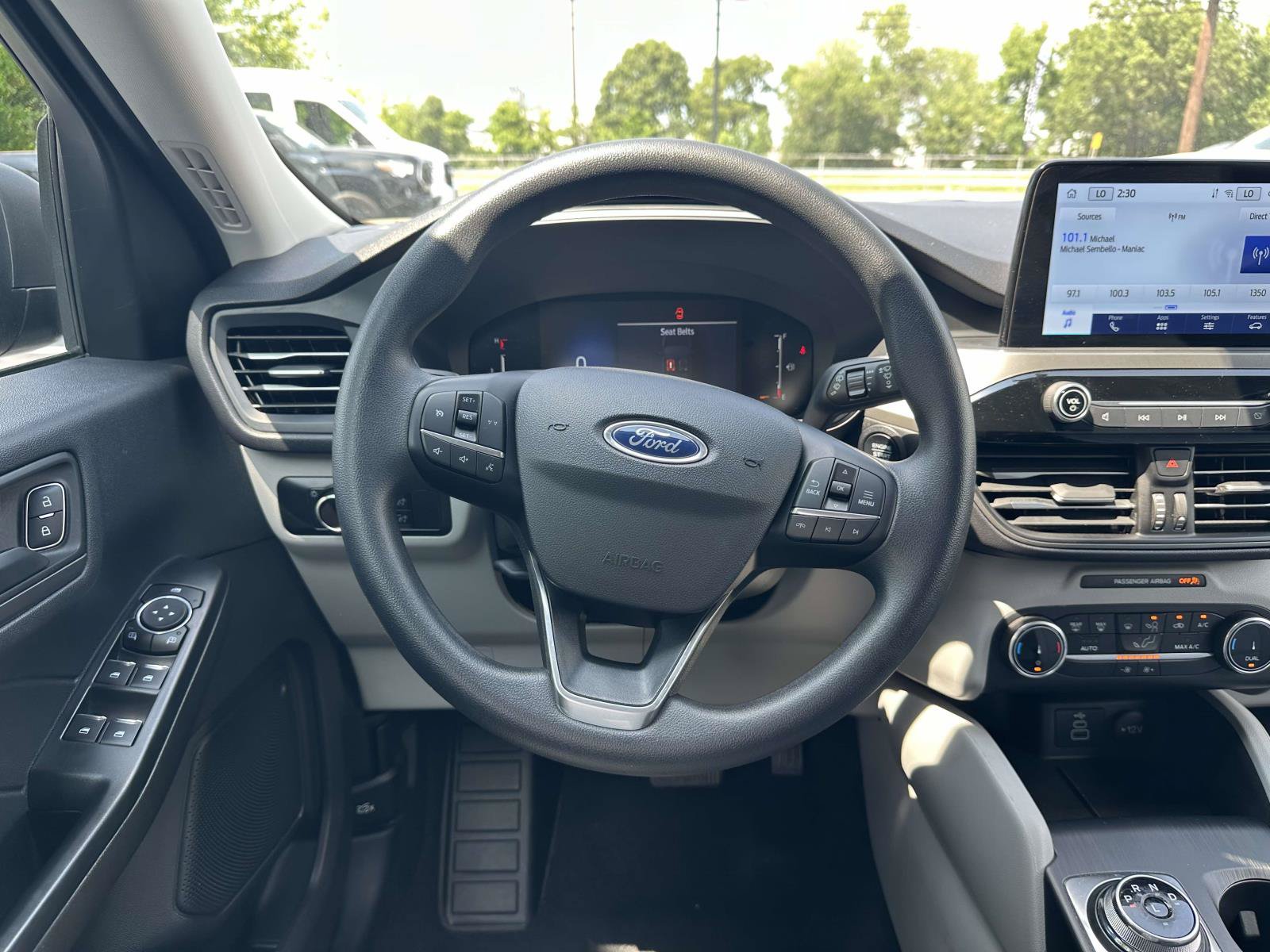 Used 2025 Ford Escape Active AWD/4WD image 12