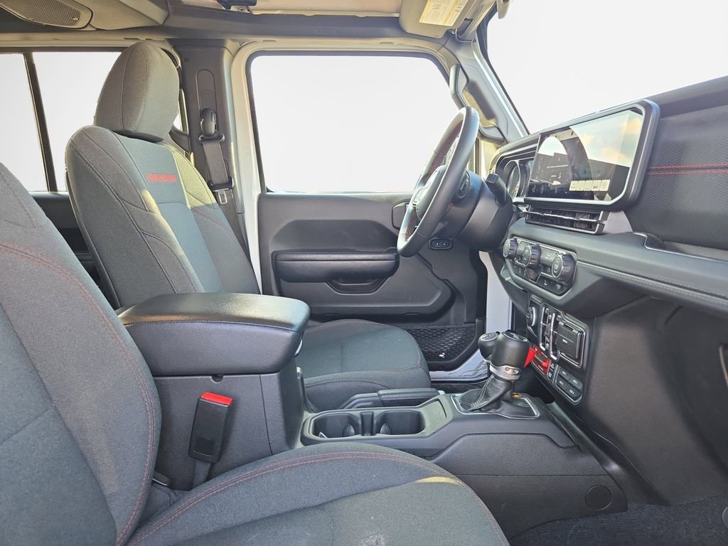 Used 2024 Jeep Wrangler Unlimited Rubicon image 26
