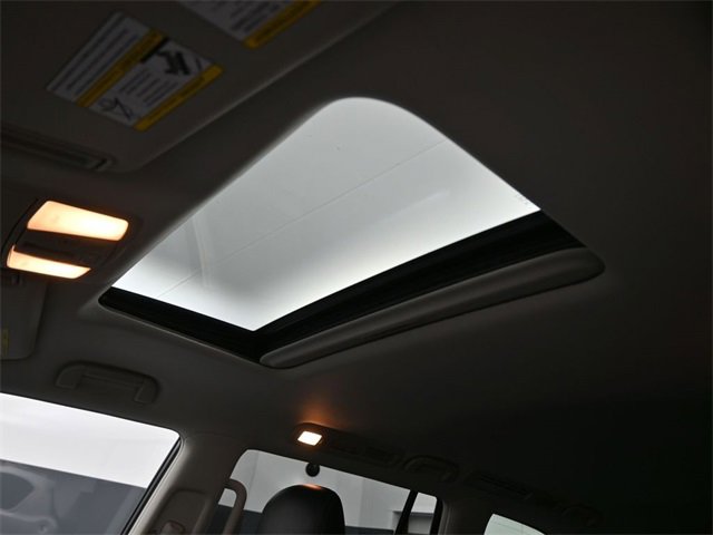 Used 2018 Nissan Armada SL w/ Moonroof Package image 23