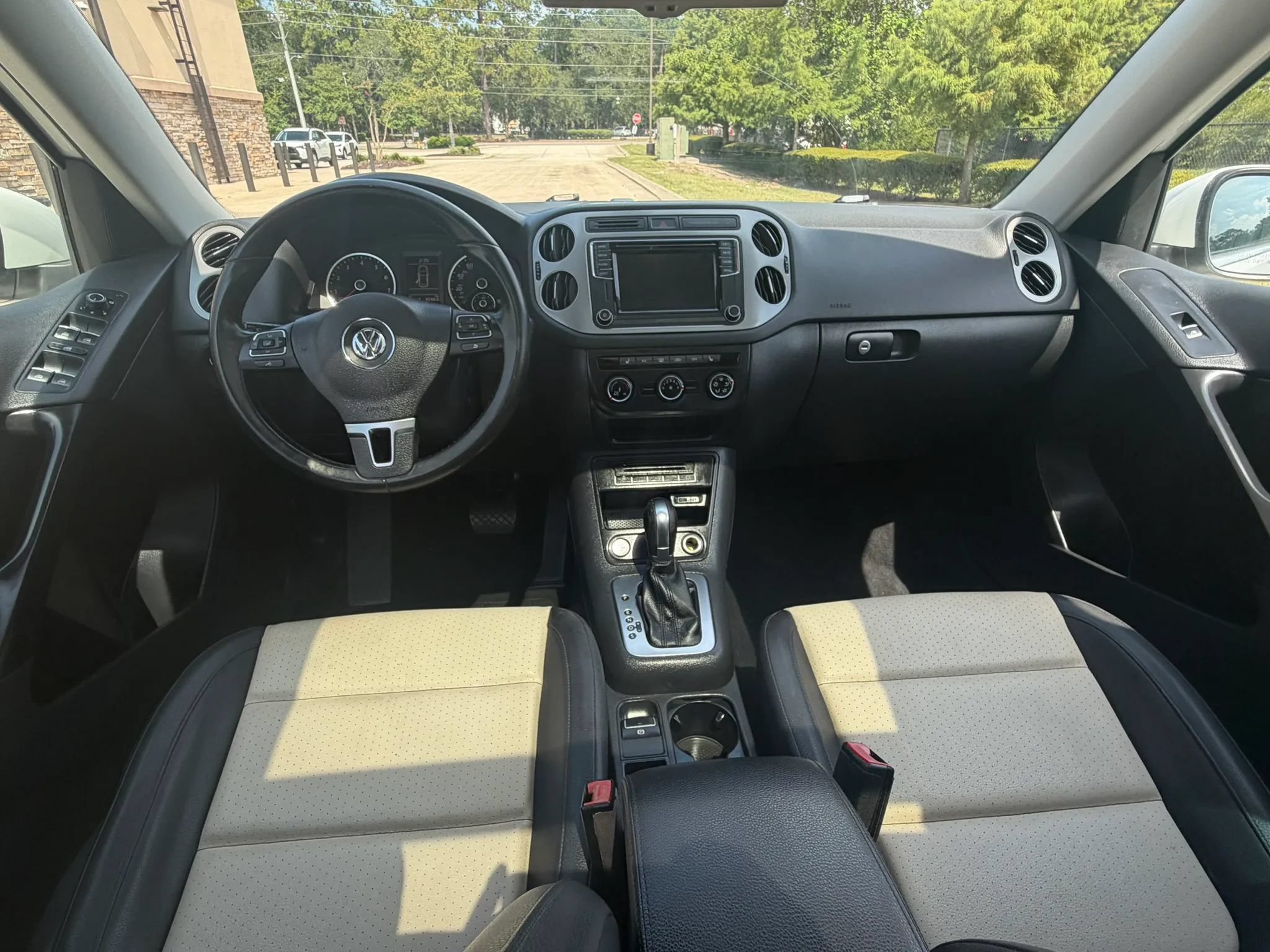 Used 2017 Volkswagen Tiguan Wolfsburg Edition FWD image 10