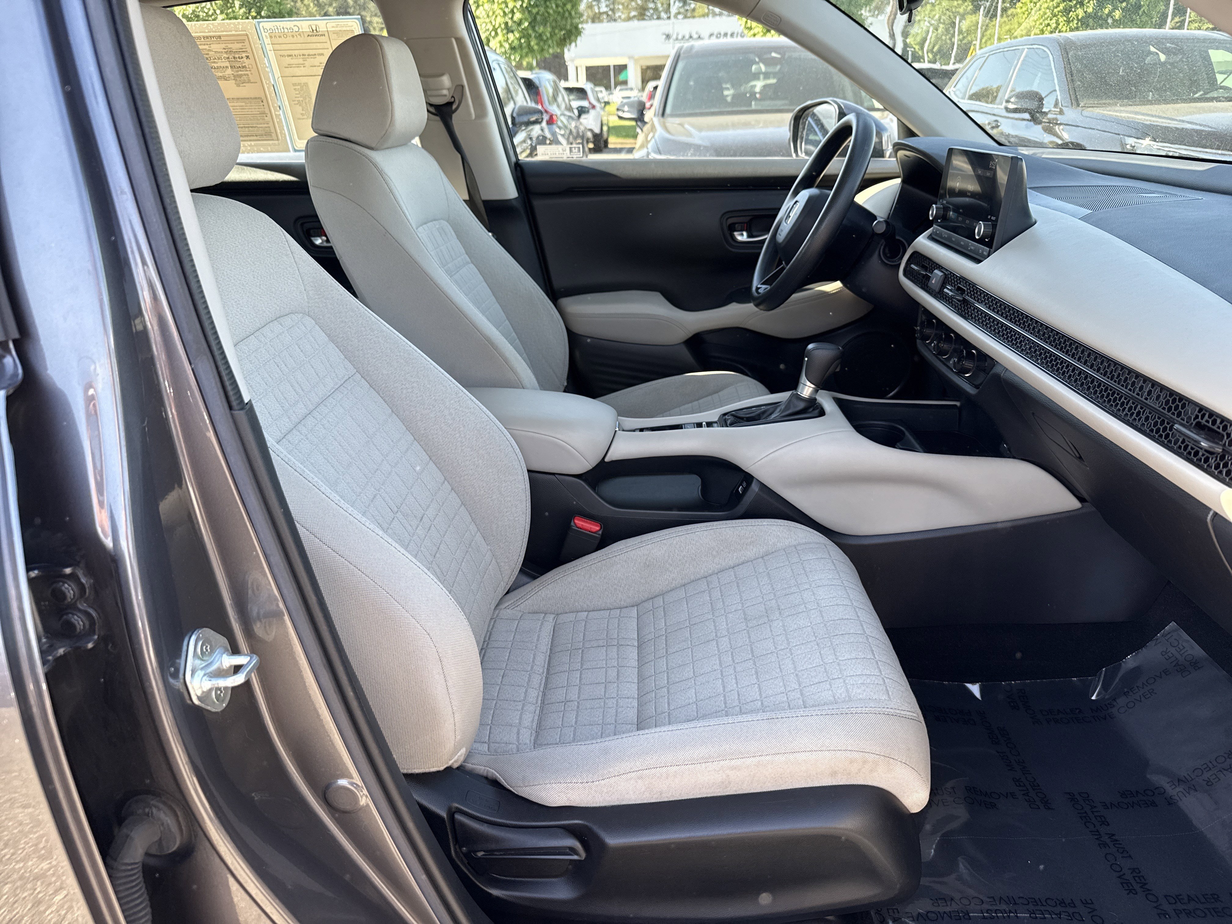 Certified 2023 Honda HR-V LX image 33