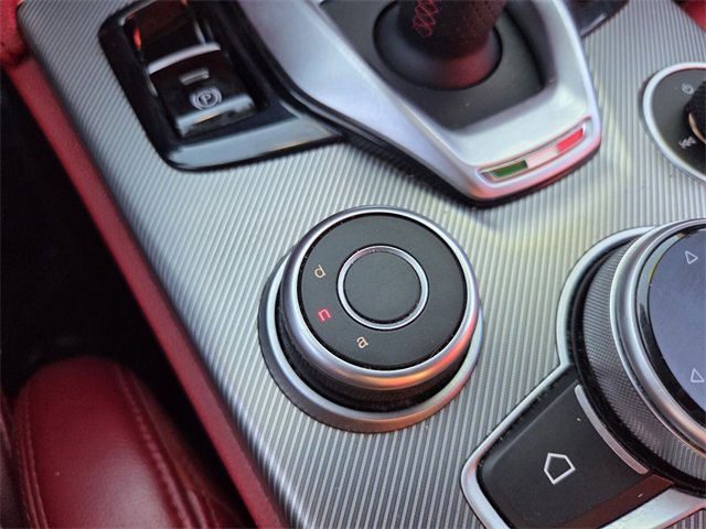 Used 2021 Alfa Romeo Stelvio Ti Sport image 29