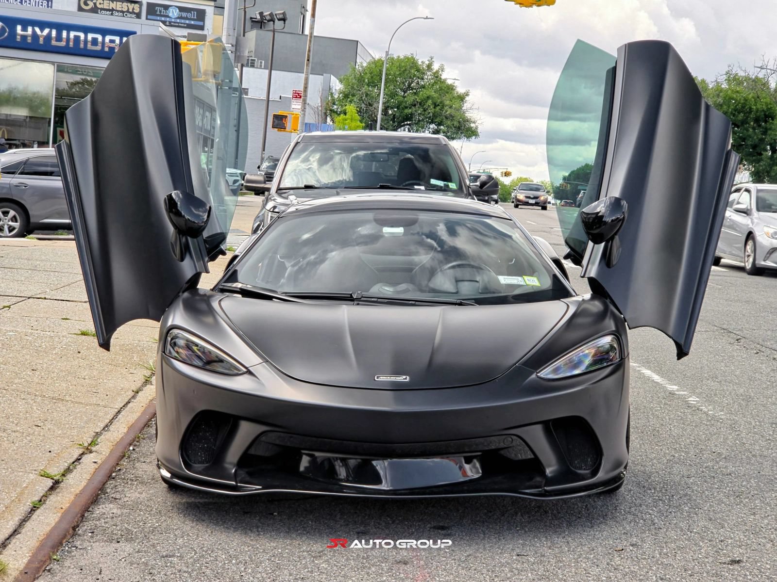 Used 2020 McLaren GT RWD image 11